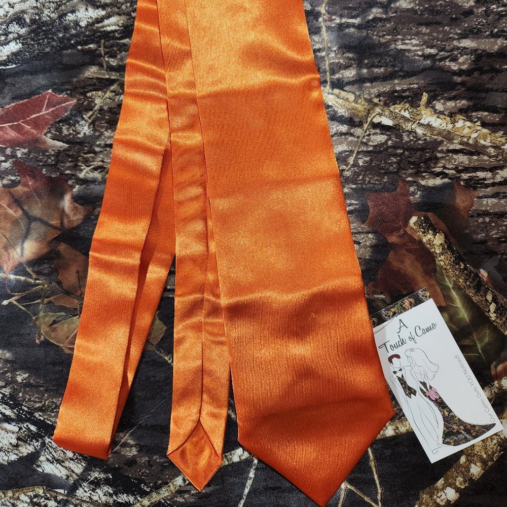 Men’s Long Tie in Hunter Orange